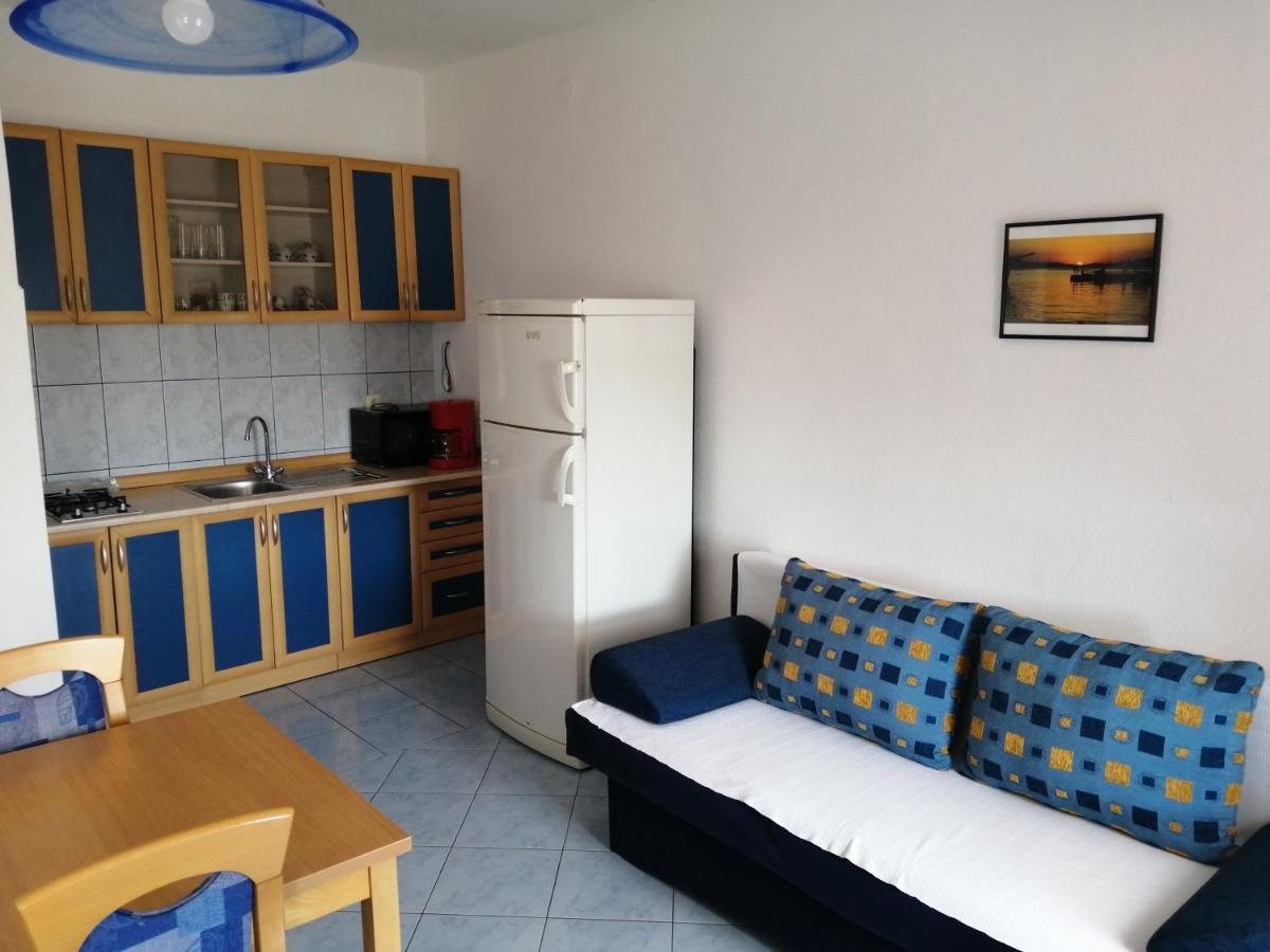 Apartments Dalmatian Stone House Турань Екстер'єр фото