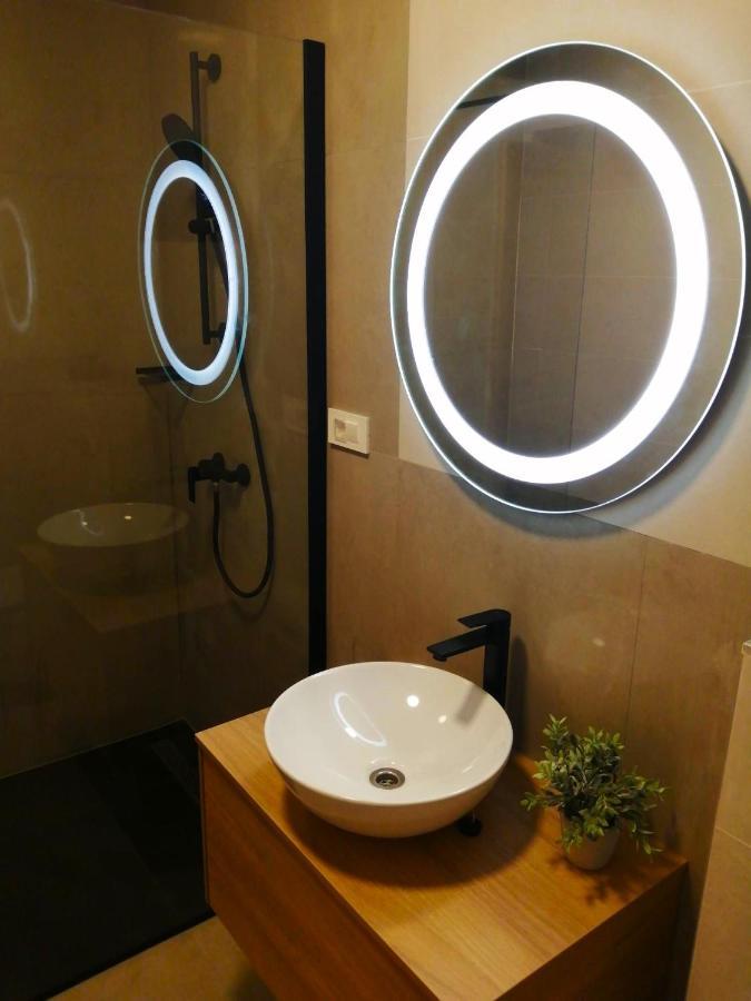 Apartments Dalmatian Stone House Турань Екстер'єр фото