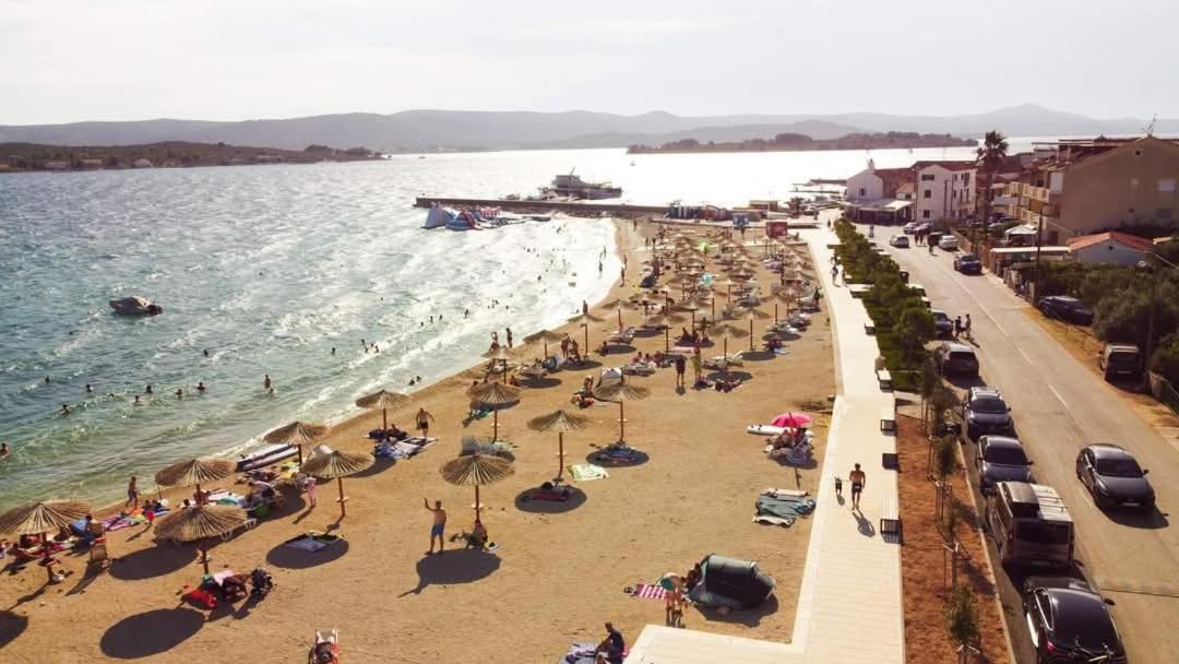 Apartments Dalmatian Stone House Турань Екстер'єр фото